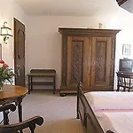 Burghotel 3*