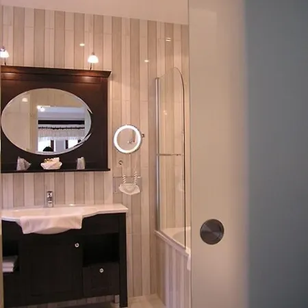 Szálloda Burghotel 3*