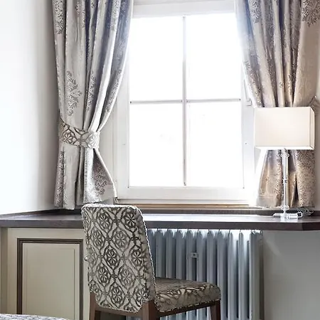 Burghotel Szálloda