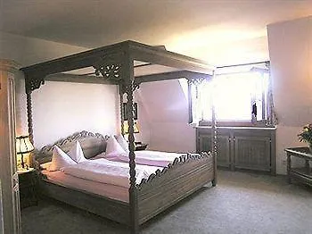 Burghotel Szálloda 3*