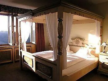 Burghotel Готель